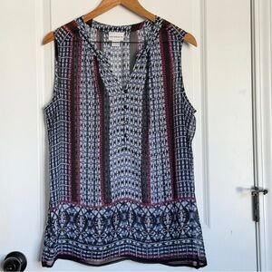 Liz Claiborne Blue and White Patterned Top Sleeveless Size L